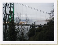 IMGP2477_Lions_Gate_Bridge * Lion's Gate bridge from Stanley Park/Prospect Point. North Vancouver (left)/Vancouver Harbour/Vancouver (right) in the background. * Lion's Gate bridge from Stanley Park/Prospect Point. North Vancouver (left)/Vancouver Harbour/Vancouver (right) in the background. * 3264 x 2448 * (2.15MB)