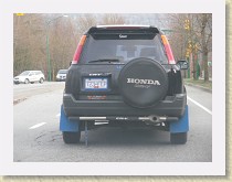 IMGP2097_weird_blue_trim_Honda_CRV * Weird blue trim Honda CRV. * Weird blue trim Honda CRV. * 3264 x 2448 * (1.87MB)