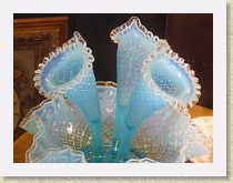 IMGP3372_odd_blue_antique_vase * Odd blue antique vase. Spotted in Lynden, WA. * Odd blue antique vase. Spotted in Lynden, WA. * 3264 x 2448 * (1.93MB)